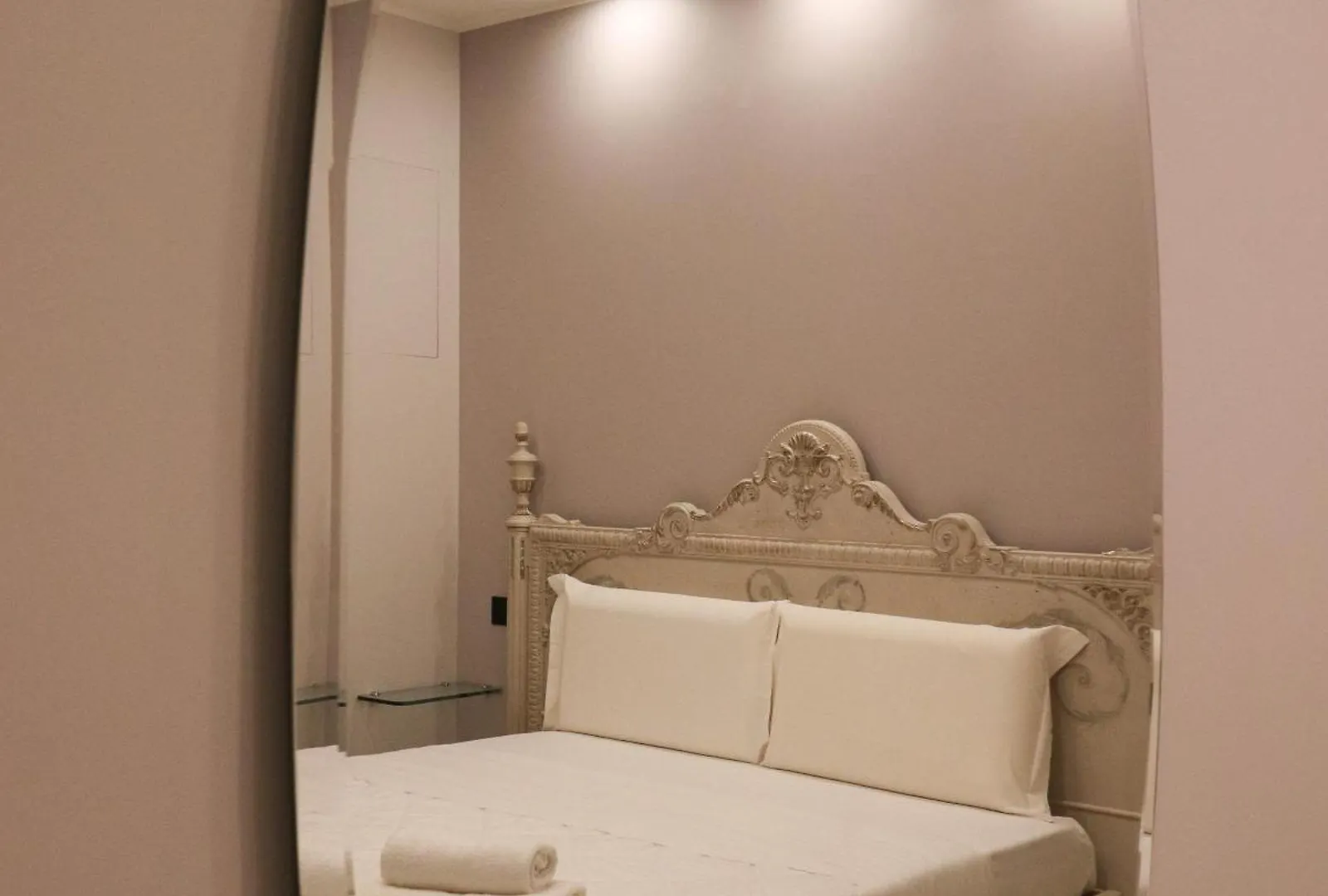 10 Min Metro Roma Centro, Moderno Apt Deluxe Ac & Wifi Apartment Rom